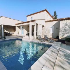 MAGNIFIQUE VILLA CONTEMPORAINE avec PISCINE