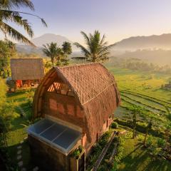 Like living in a romantic Balinese painting