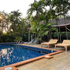 Bamboo Hideaway Resort