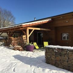 Lama-Gîte-des-Puys chalet écologique à 30km des pistes, visite aux lamas Charge VE