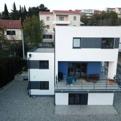 Apartment in an urban villa Kraljevica