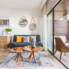 2BR in top location, Condo IPANA Brand new, High Speed Wifi, 3 rooftop pools, gym and rooftop bar with ocean view