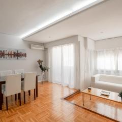 Very central and sunny apartment in Gran Via