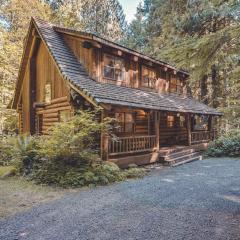 Bear Den Log Cabin - Meredith Lodging