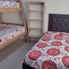 AMPLIO APARTAMENTO AMOBLADO SECTOR LAURELES-ESTADIO Paris
