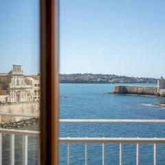 Ortigia Seafront Apartment by Wonderful Italy