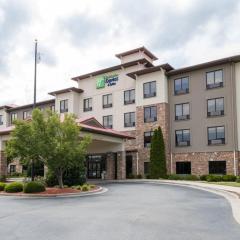 Holiday Inn Express & Suites Lexington North West-The Vineyard, an IHG Hotel