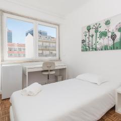 HOUZE_6 suites flat in Campolide near Parque Eduardo VII (Marquês Pombal)