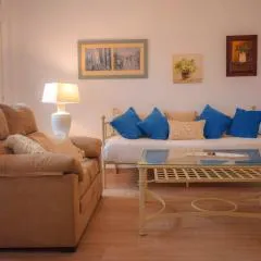 Modern Apartment in Peñaflor with Air Conditioning - 85 m²