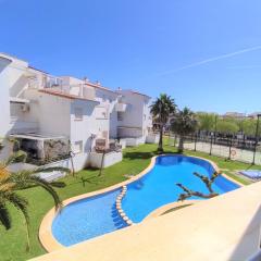 Urbanización familiar LAS BRISAS 35 TERRAZA Y PISCINA Albert Villas