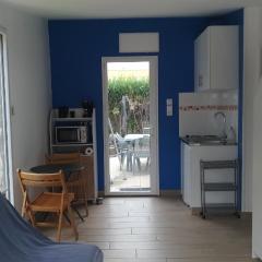 studio indépendant neuf proche mer