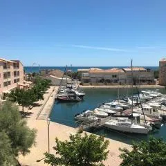 Superbe appartement avec vue sur la mer et port