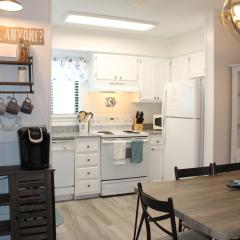 Gorgeous 2 Bedroom Condo