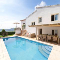 Villa in Oliva near Platja d'Oliva Beach