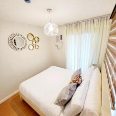 KATE'S CORNER @ ONE OASIS QUEEN BED FOR 2