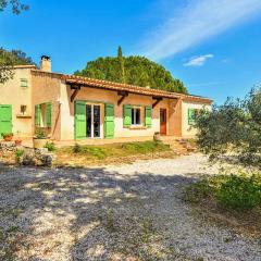 Awesome Home In Montignargues With Wifi, Private Swimming Pool And 4 Bedrooms