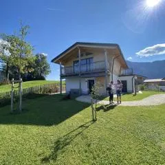 Chalet Alpenzauber mit beheiztem Pool, Inzell