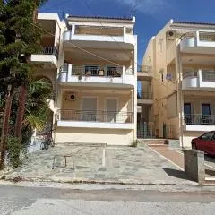 MAVROVOUNI HOUSE