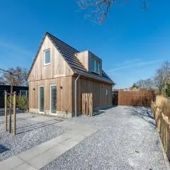 Cosy holiday home in Oostkapelle with a garden