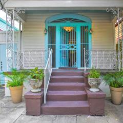 Authentic New Orleans Cottage with Courtyard!
