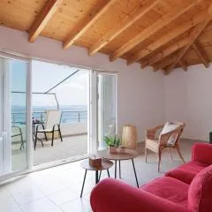 The Island Life Apartments by Konnect, Ipsos Beach