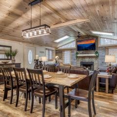 Whispering Winds, Hot Tub, Game Room, WIFI, 560 FREE tickets each paid day