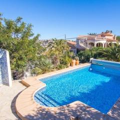 2 bedrooms villa with sea view private pool and enclosed garden at Calpe