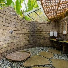 Pondok Indah - 2 bds Eco Bamboo House, Garden