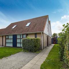 Coy holiday home with large garden, in Zeeland