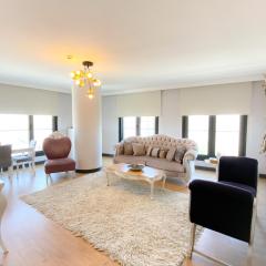 Luxury Central Fully Equipped 3BR 2BA Apartment by Siena Suites