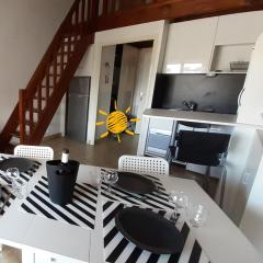 Appartement terrasse vue mer, plage gorguette à 1 minute à pied, wifi,clim parking collectif