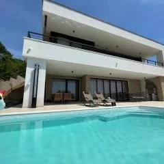 Villa Zara Bella Vista