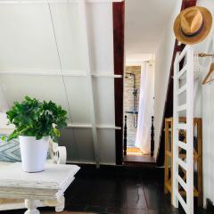 Captivating Studio Apartment in Mexilhoeira Grande