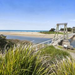 Swingbridge