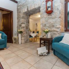 Heritage Palace LIŠTUN