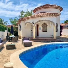 Villa Sonrisa de Oro - private swimming pool