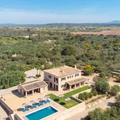 Holiday Home Eva by Interhome