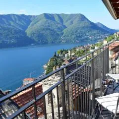Romantic home stone with amazing view lake of Como and Oleandra
