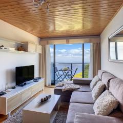 Casa Leão de Ouro by LovelyStay