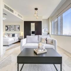 Calm Studio at Sky Gardens DIFC by Deluxe Holiday Homes