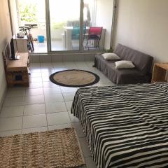 Studio petit prix à Saint Gilles les Bains