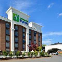 Holiday Inn Express Winston-Salem Medical Ctr Area