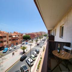 Apartamento céntrico en Candelaria, con piscina.