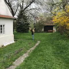 Romantická chalúpka na polosamote