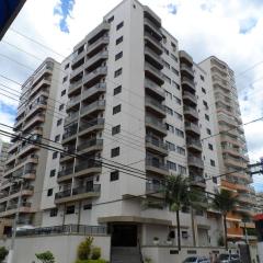 T004 - Apto na Tupi com sacada, garagem e ótima localização