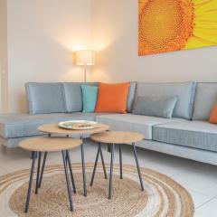 Helios: Charming beach home next to crystal waters