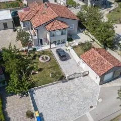 New&Modern apartment Dora