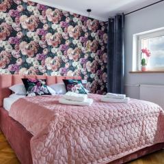 CracWoW City Center Apartment