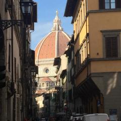 Toc Toc - modern apartment in Florence
