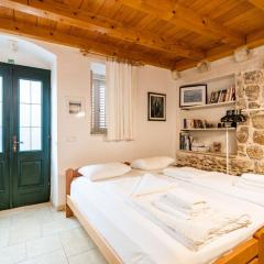 Studio Apartment Pupa